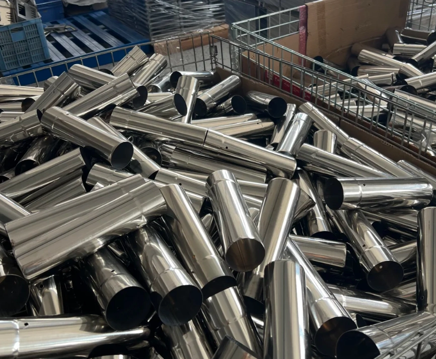 캔버스 텐트 스토브에 연도 파이프를 설치하는 방법