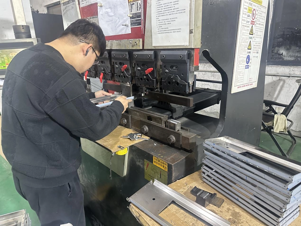 Tuoshenghe의 BBQ 그릴이 더욱 안정적입니다 Tuoshenghe의 BBQ 그릴이 더욱 안정적입니다