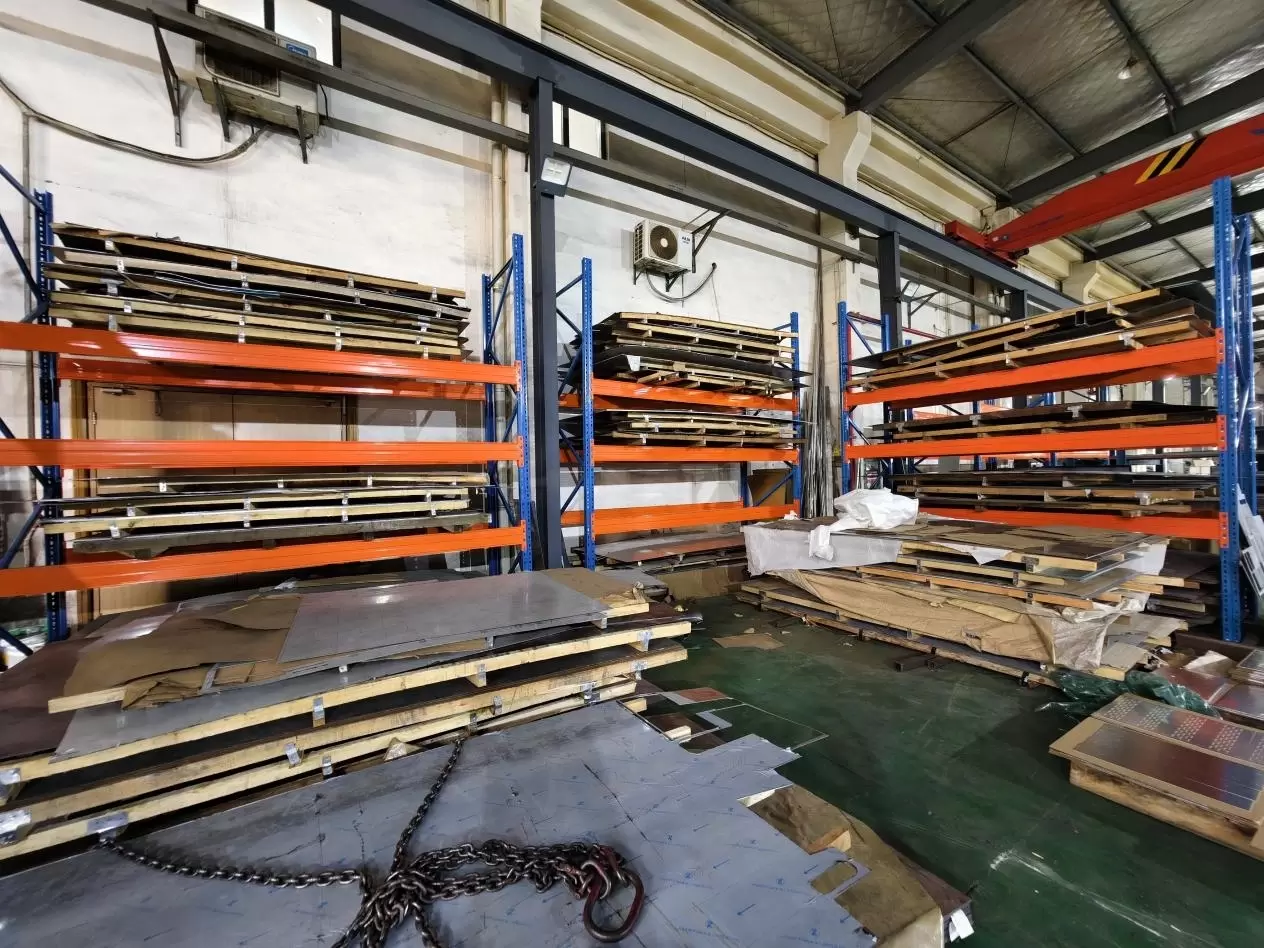 야외 내구재 소재 선택 야외 내구재 소재 선택